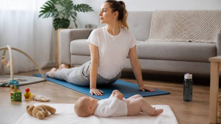 Comment gérer sa forme physique après une naissance avec des habitudes simples et réalistes